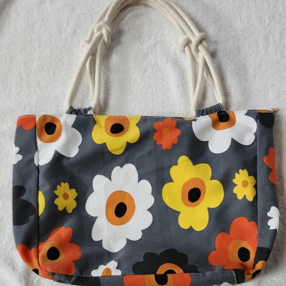 My Farm House Style Gray With Floral Tote Preowned